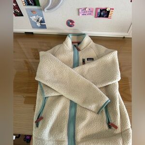 Patagonia Cream Fleece Jacket with Blue Accents